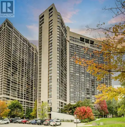 Welcome to Suite 2409 at the iconic 33 Harbour Square - one of Toronto's most prestigious waterfront...