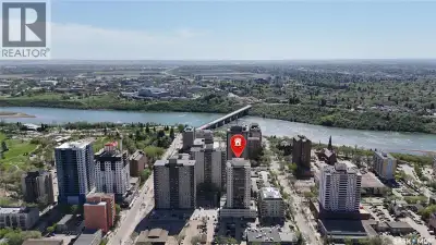 WOW! Upgraded condo in the heart of downtown with the most amazing river views! This spacious 1,528...