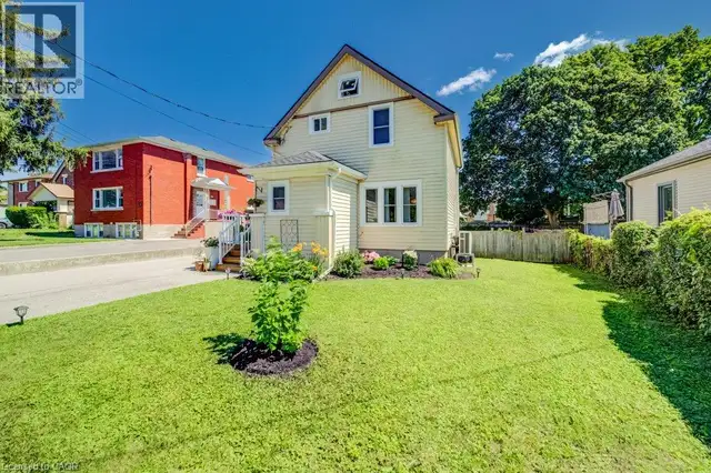 209 BELLEVIEW Avenue Kitchener, Ontario in Houses for Sale in Kitchener / Waterloo - Image 4