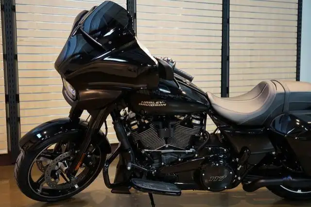 2025 Harley-Davidson FLHX - Street Glide in Sport Touring in Lethbridge - Image 8