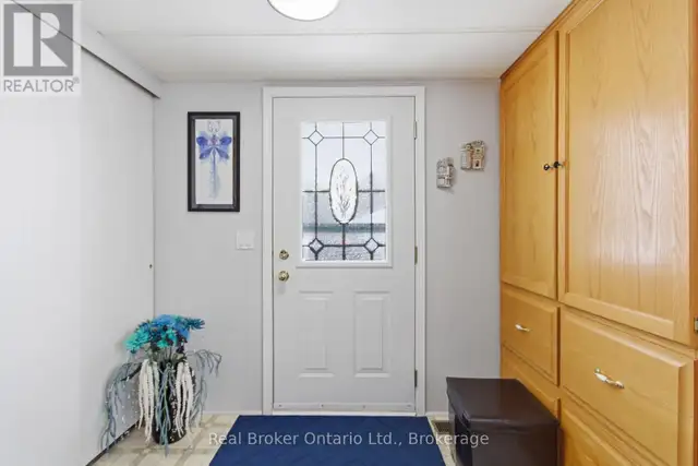 428 PINE PASS Centre Wellington, Ontario in Houses for Sale in Oakville / Halton Region - Image 8