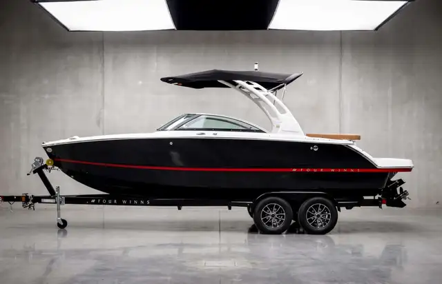 2026 Four Winns H2 Freedom in Powerboats & Motorboats in Rimouski / Bas-St-Laurent - Image 2