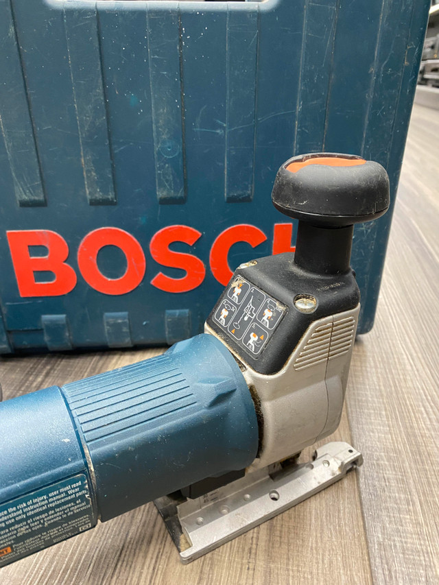 Bosch 1584AVS Variable Speed Barrel Grip Jig Saw in Power Tools in City of Toronto - Image 3