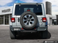 BLACK CLOTH BUCKET SEATS W/SAHARA LOGO,RADIO: UCONNECT 4C NAV W/8.4 DISPLAY,COLD WEATHER GROUP -inc:... (image 4)