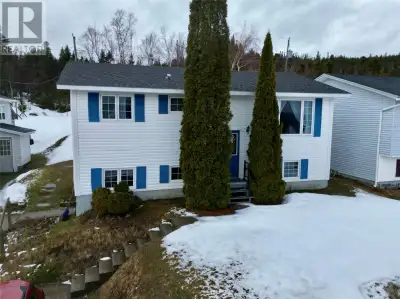 Welcome to 76 Windsor Street, a move in ready home ideally situated just minutes from the new Wester...