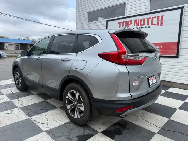 2018 Honda CR-V LX, keyless entry, backup camera, Bluetooth 3 MO in Cars & Trucks in Annapolis Valley - Image 7