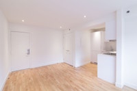 Renovated Akelius studio apartment for rent. Located near blvd Saint-Laurent in the Plateau Mont-Roy... (image 5)