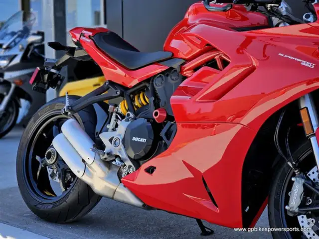 2023 Ducati Supersport 950 Ducati Red in Sport Bikes in Oshawa / Durham Region - Image 11