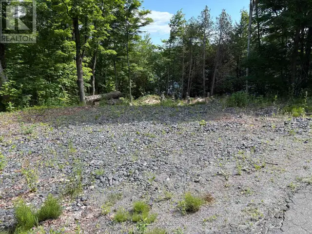 85 SUNNYSHORE PARK DRIVE McKellar, Ontario in Land for Sale in Barrie - Image 10