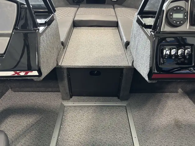 2026 Legend 17 XT Sport Package in Powerboats & Motorboats in Sudbury - Image 19