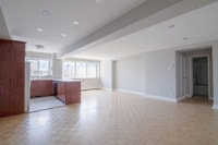 Akelius one bedroom apartment for rent. Located near Drummond and Sherbrooke in the Downtown - McGil... (image 3)