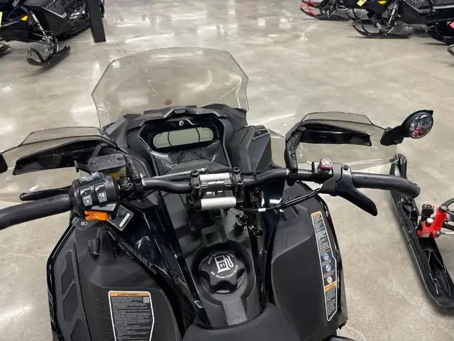 2022 Ski-Doo Renegade X 850 in Snowmobiles in West Island - Image 7