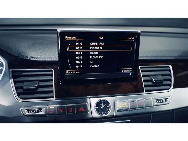 2014 Audi A8 L PANO/360CAM/NAV/20 IN RIMS/DRIVE ASSIST/BOSE in Cars & Trucks in Mississauga / Peel Region - Image 19