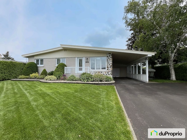 $499,000 - Bungalow for sale in St-Hyacinthe (Ste-Rosalie) — photo 1