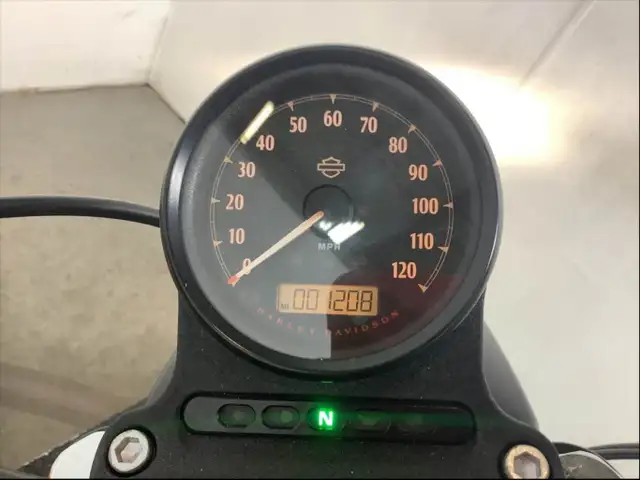 2019 Harley-Davidson XL883N Iron 883 in Street, Cruisers & Choppers in City of Toronto - Image 6