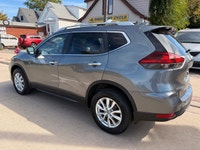 2019 Nissan Rogue AWD SV,excellent conditions,two previous owners,carfax shows a minor claim,safety... (image 9)