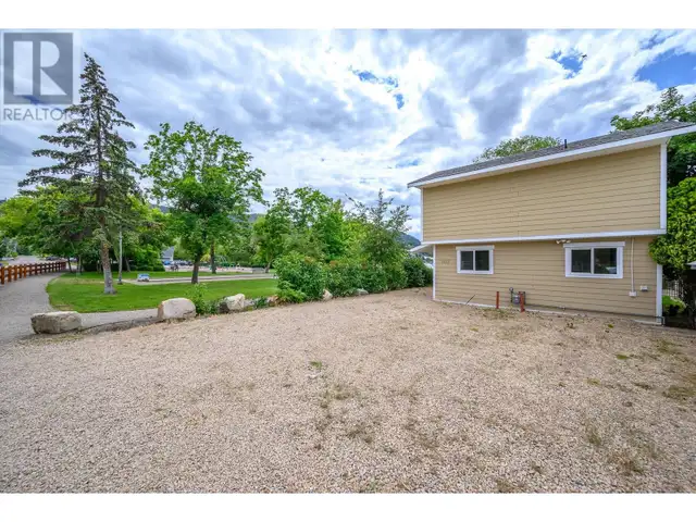 2612 Lakeshore Road Vernon, British Columbia in Houses for Sale in Vernon - Image 35