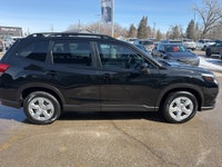 2022 Subaru Forester AWD CVT Reliable, Safe & Adventure-Ready This 2022 Subaru Forester delivers leg... (image 5)
