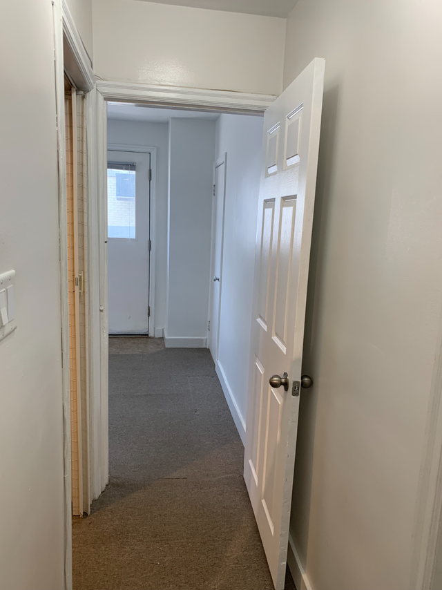 3 Room Business Office Suite DTK in Commercial & Office Space for Rent in Kitchener / Waterloo - Image 7