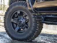 This Toyota is a tough and reliable midsize truck that is built for both everyday driving and off-ro... (image 9)