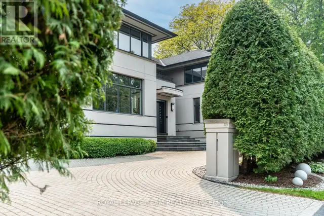 725 MANOR AVENUE Ottawa, Ontario62864384741505120