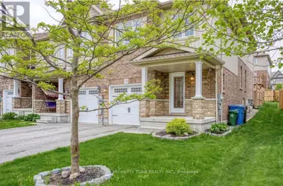 Stunning Freehold End Unit Townhome (JUST LIKE SEMI) in Guelph's sought-after East End - stepsto par...