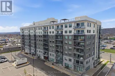Welcome to this bright and beautifully laid out 1 bedroom + den, 1 bathroom corner unit in the heart...