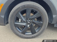 Discover the ultimate versatility and refinement with this 2024 Hyundai Santa Cruz Ultimate, elegant... (image 8)