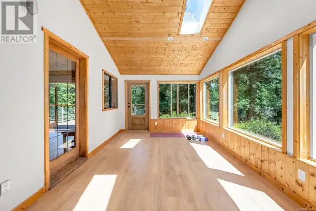 9900 Greenhill Rd Denman Island, British Columbia in Houses for Sale in Comox / Courtenay / Cumberland - Image 18