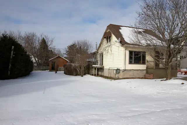 2.5 Bed / 1 Bath Home in Sault Ste. Marie, ON – $2,199/month + U in Long Term Rentals in Sault Ste. Marie - Image 40