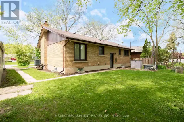 29 MASTERSON AVENUE St. Catharines (Glendale/Glenridge), Ontario in Houses for Sale in St. Catharines - Image 24