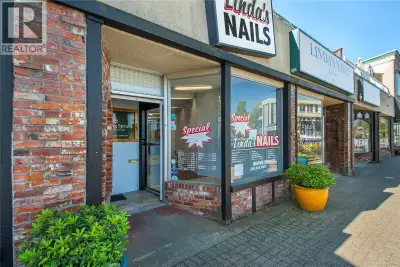 Set your business up for success in one of Campbell River’s most visible downtown locations. This 83...
