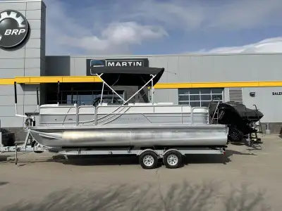 From $342 Bi-Weekly Was: $109,999 Now: $69,999 Save: $40,000 Be confident in your pre-owned boat pur...