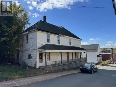 This property, located within walking distance to many amenities right in the heart of downtown, off...