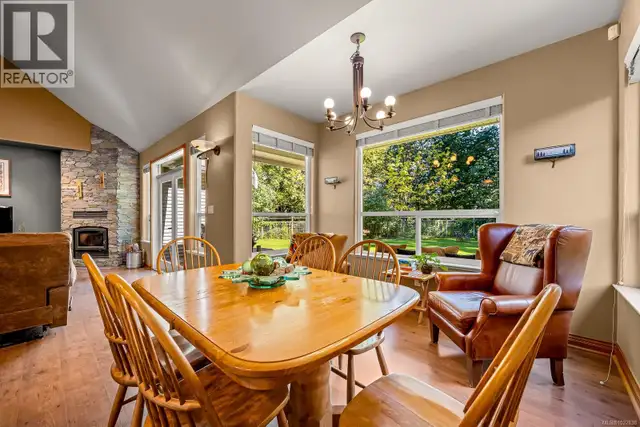 2435 Charleville Rd Campbell River, British Columbia in Houses for Sale in Campbell River - Image 15