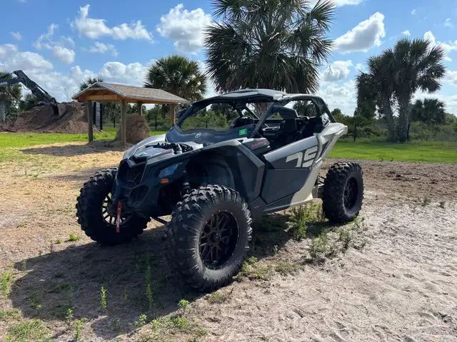 2021 CAN-AM MAVERICK X3 MAX X RS TURBO RR 900CC - BLACK in ATVs in Delta/Surrey/Langley - Image 5