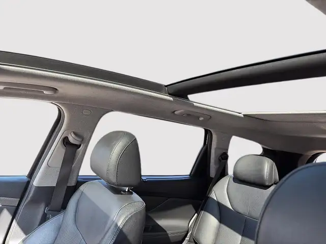 2020 Hyundai Santa Fe Preferred 2.4 w/Sun & Leather Package in Cars & Trucks in Fredericton - Image 19