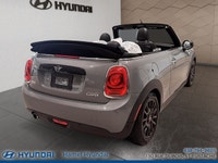 2019 MINI Convertible 2019 MINI Cooper Convertible - Style iconique, plaisir de conduite et liberté... (image 2)