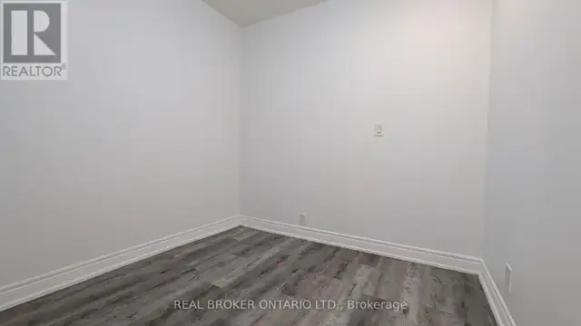 4 - 2199 GERRARD STREET E Toronto (East End-Danforth), Ontario in Long Term Rentals in City of Toronto - Image 11