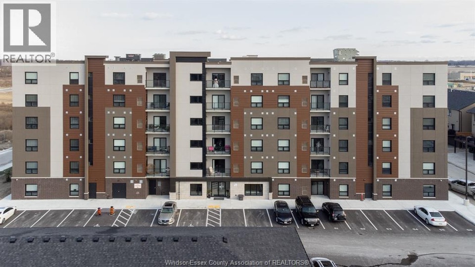 716 BROWNSTONE Unit# 208 Tecumseh, Ontario 3
