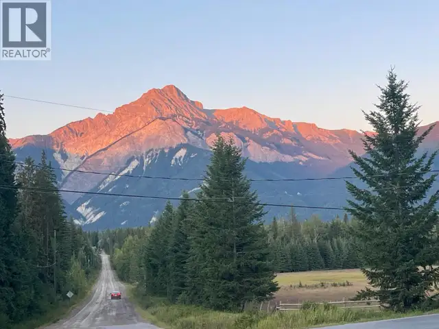 Lot 1 Neville Road Golden, British Columbia in Land for Sale in Revelstoke - Image 3