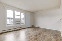 Amenities: Keyless Entry • City Views • Stainless Steel Appliances Available Suite & Building: Spaci... (image 3)