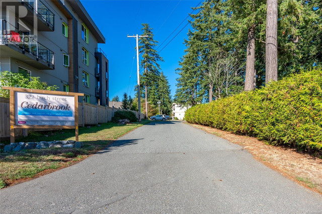 205 322 Birch St Campbell River, British Columbia in Condos for Sale in Campbell River - Image 2