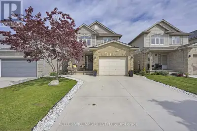 Welcome to 1226 Darnley Blvd A breathtaking 2-Storey, 4 bedroom, 3 bathroom home, located in one of...
