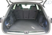 This Audi Q5 boasts a Intercooled Turbo Gas/Electric I-4 2.0 L/121 engine powering this Automatic tr... (image 9)