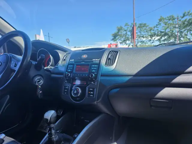 2011 Kia Forte Koup SPORT GARANTIE 1 ANS in Cars & Trucks in City of Montréal - Image 7