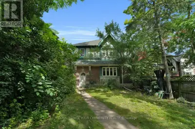 ***Fantastic Investment Opportunity Awaits*** Located In Toronto's Prestigious Casa Loma Neighbourho...