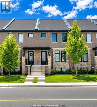 IMMEDIATE POSSESSION: Seize the opportunity to work where you live by renting a property zoned for R...