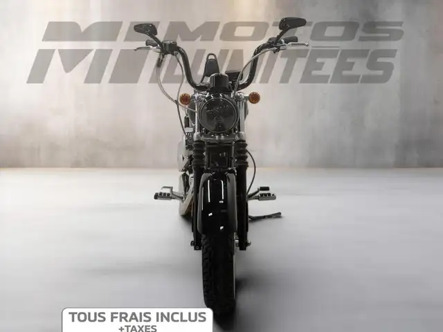 2012 harley-davidson XL1200C Sportster Custom in Street, Cruisers & Choppers in Laval / North Shore - Image 8