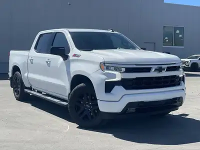 AMVIC Licensed Dealer 13.4 Diagonal Infotainment Touchscreen | 5.3L EcoTec3 V8 Engine | Z71 Off-Road...